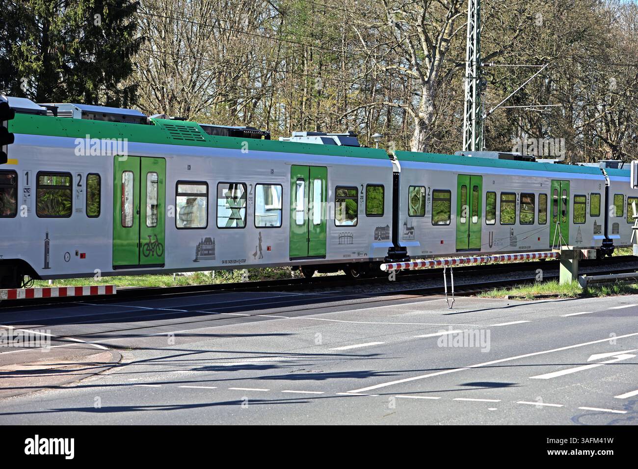 wann dürfen sie einen unbeschrankten bahnübergang
