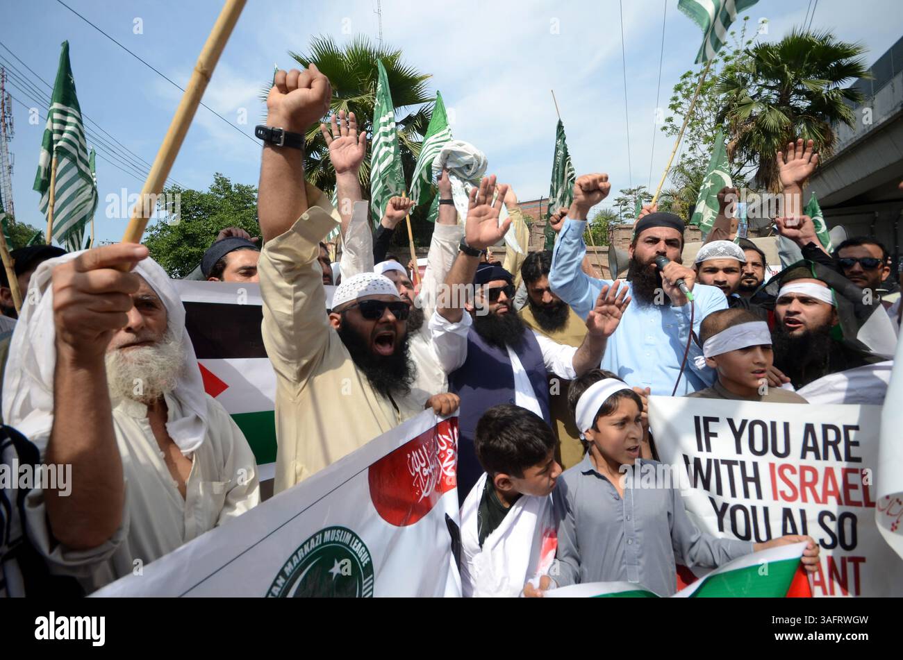 april-7-2025-peshawar-peshawar-pakistan-peshawar-under-the