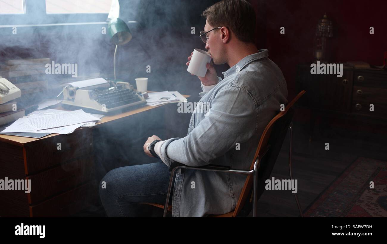 Smoke filled room hi-res stock photography and images