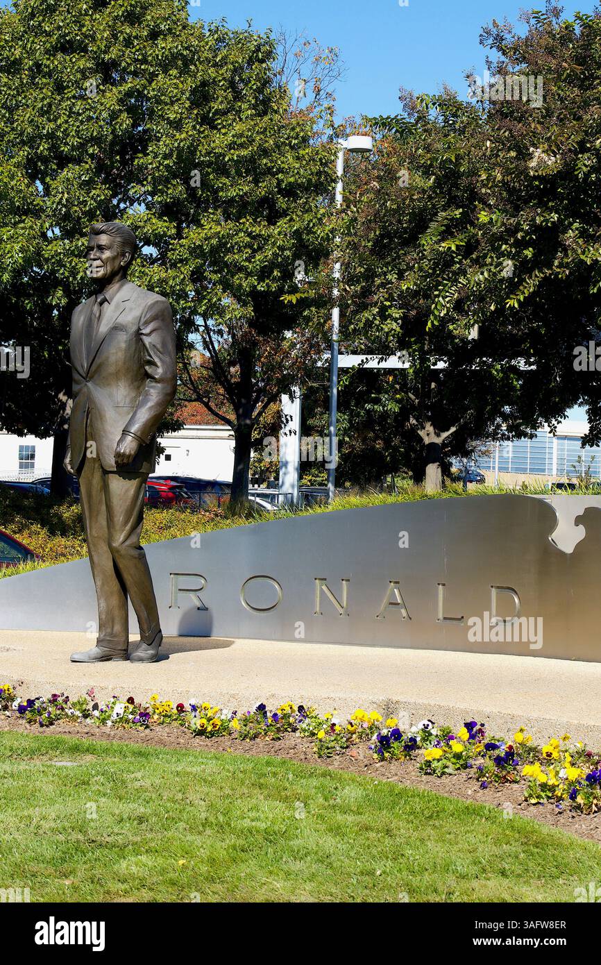 Arlington, Virginia, USA - October 21, 2024: A memorial honors President Ronald Reagan at the entrance to Ronald Reagan Washington National Airport. Stock Photo