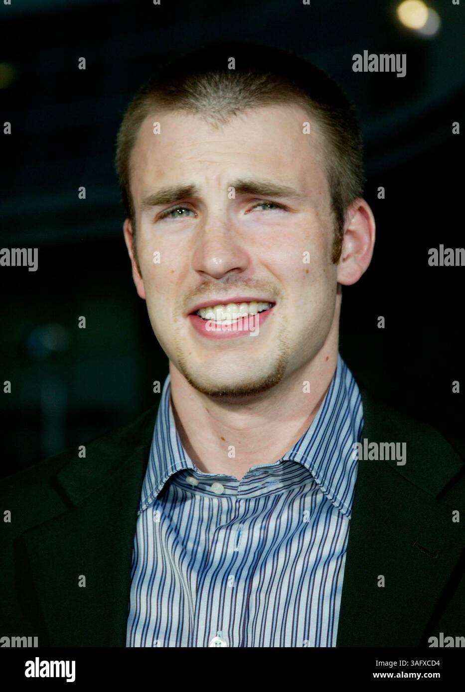Chris evans actor 2004 hi-res stock photography and images - Alamy