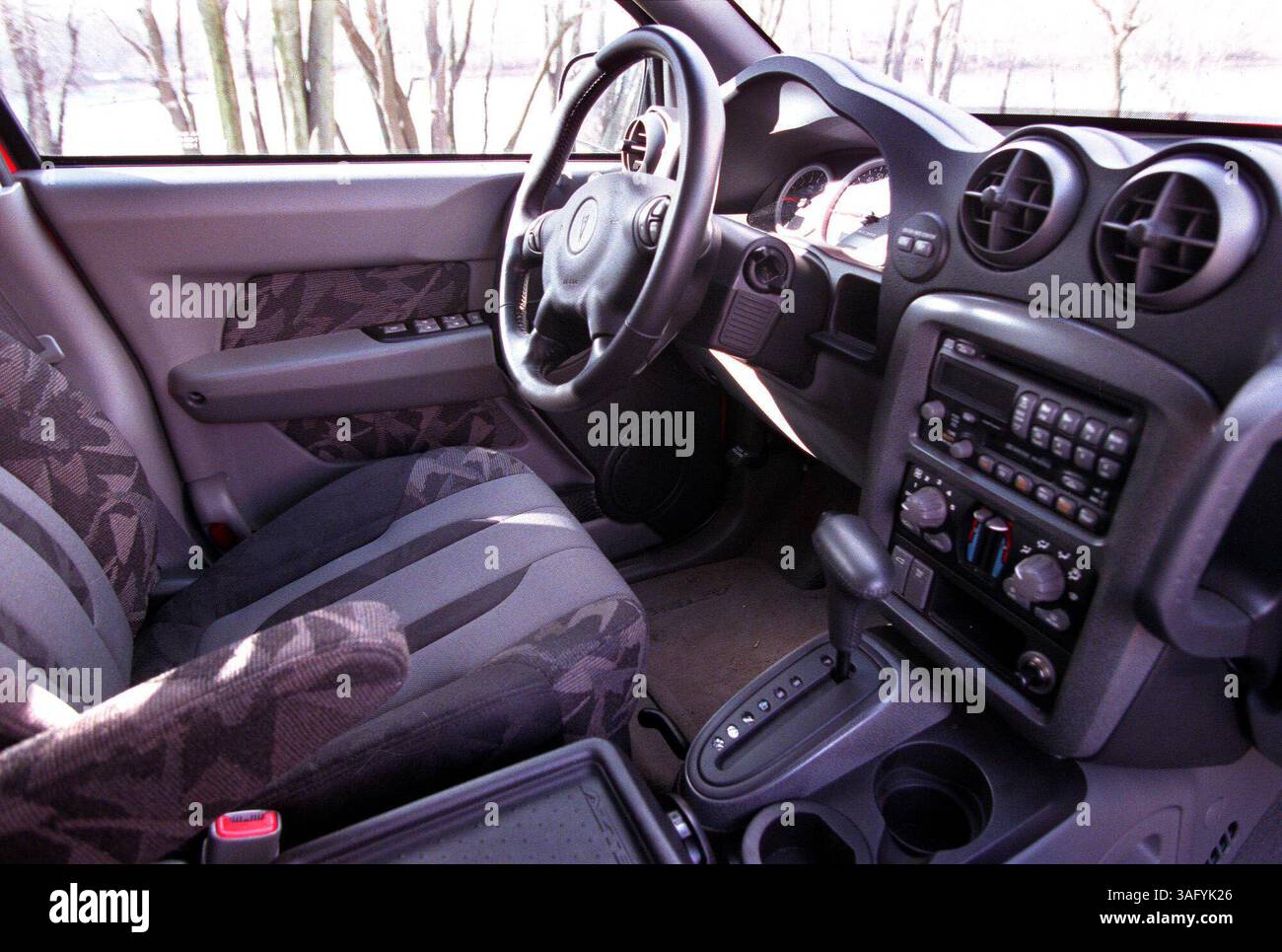 Steel Blue Metallic 2001 Pontiac Aztek GT Exterior Photo #50595032 |  GTCarLot.com, image size:1300x965