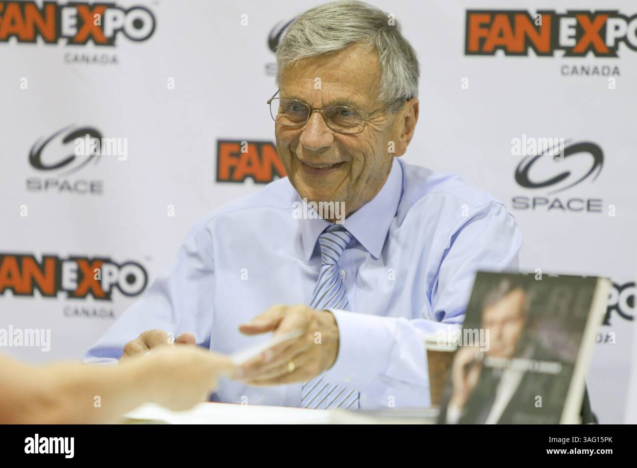 cigarette smoking man actor THE X-FILES: William B. Davis