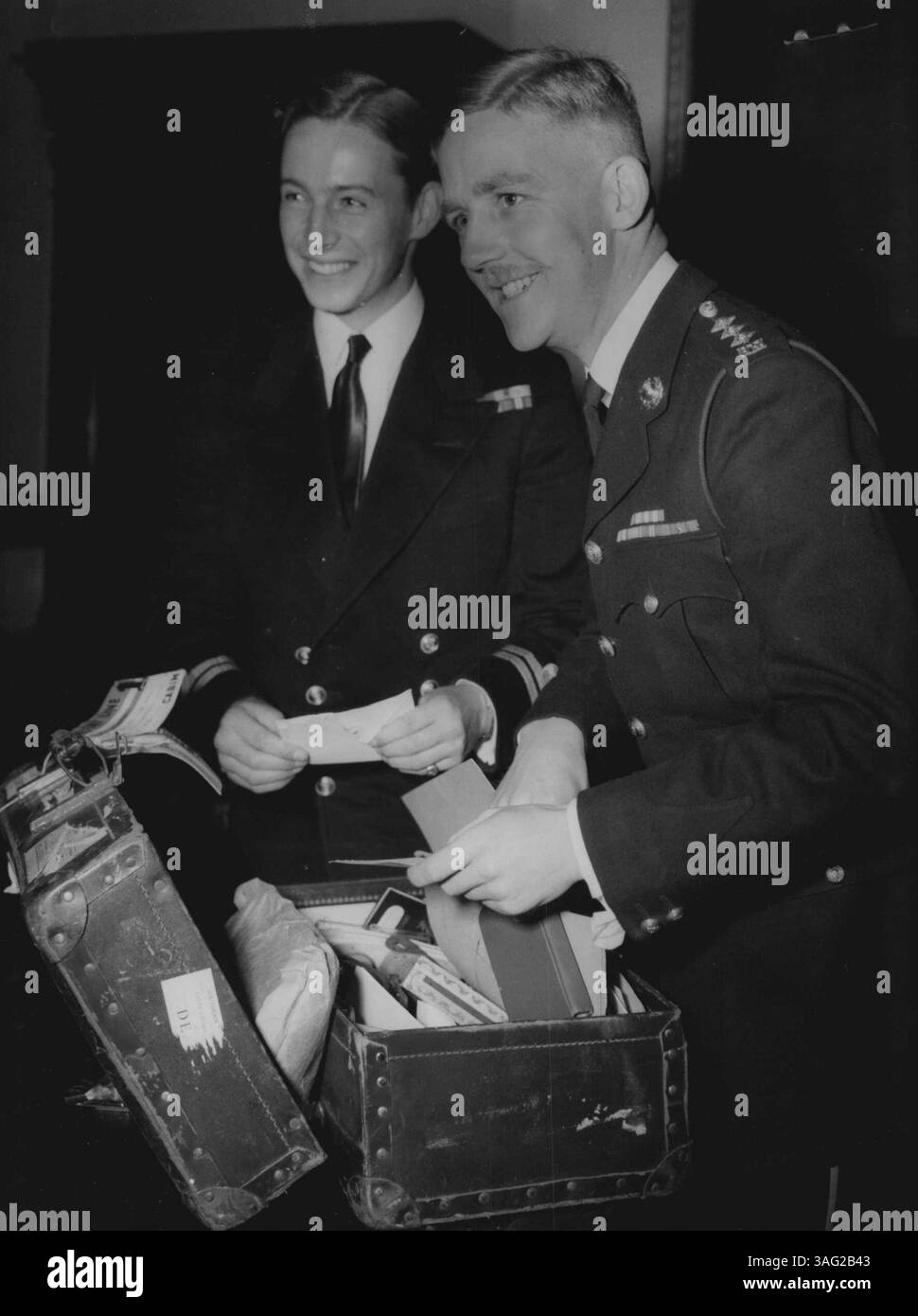 ADC's, Lieut. R. H. E. Byrne (Royal Navy), and Capt. J. A Taplin (Royal ...
