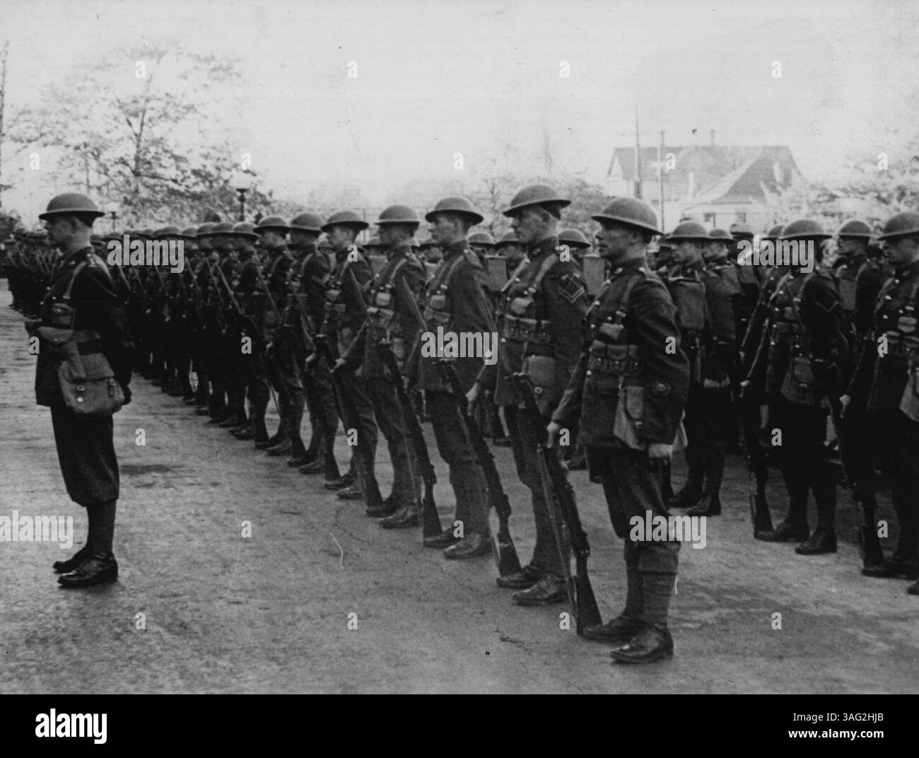 1919 WW1 postcard The Black Watch battle honours, Canadian soldier 1919 WW1 postcard The Black Watch battle honours, Canadian soldier