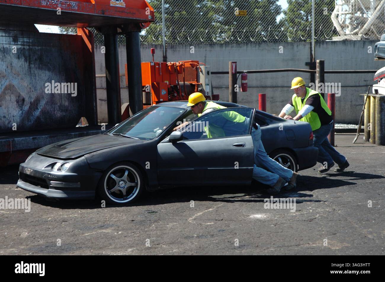 Drag car racing illegal hi-res stock photography and images - Alamy
