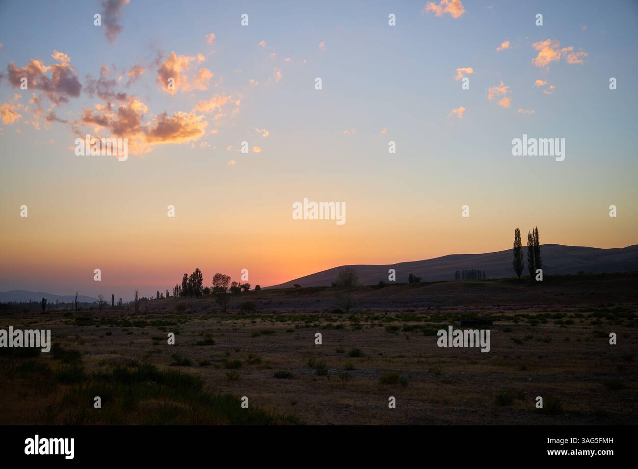 Sky and natural scenery hi-res stock photography and images - Alamy