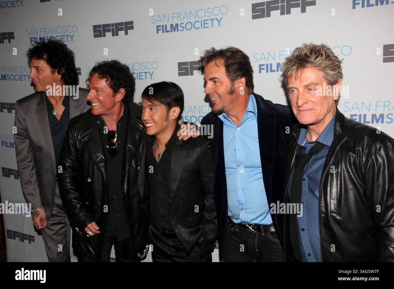 Timdeen Journey lead singer arnel pineda hi-res stock photography and images ...