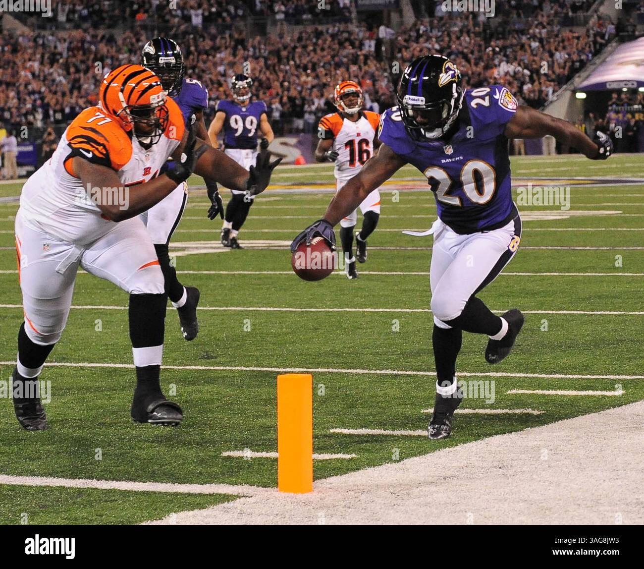 Ed reed interception hi-res stock photography and images - Alamy