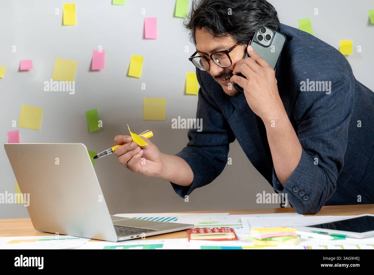 businessman with the best idea on sticky note Stock Photo