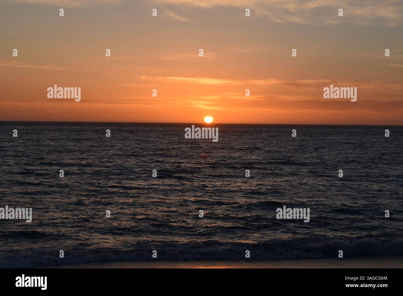 Golden Hour Over the Pacific: A Serene Sunset at Moonstone Beach, Cambria - Stock Image