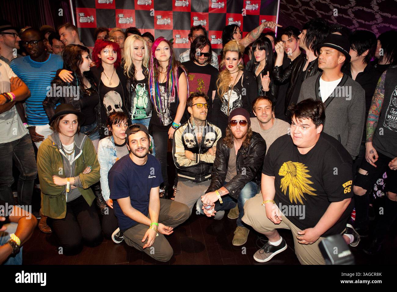 Bottom l hi-res stock photography and images - Page 3 - Alamy