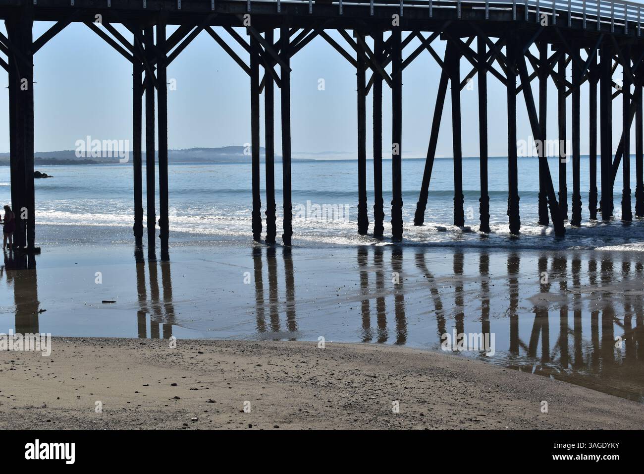 San Simeon State Park boasts the picturesque beach adjacent to the legendary Hearst Castle, a stunning stretch of coastline along California's Highway. - Stock Image