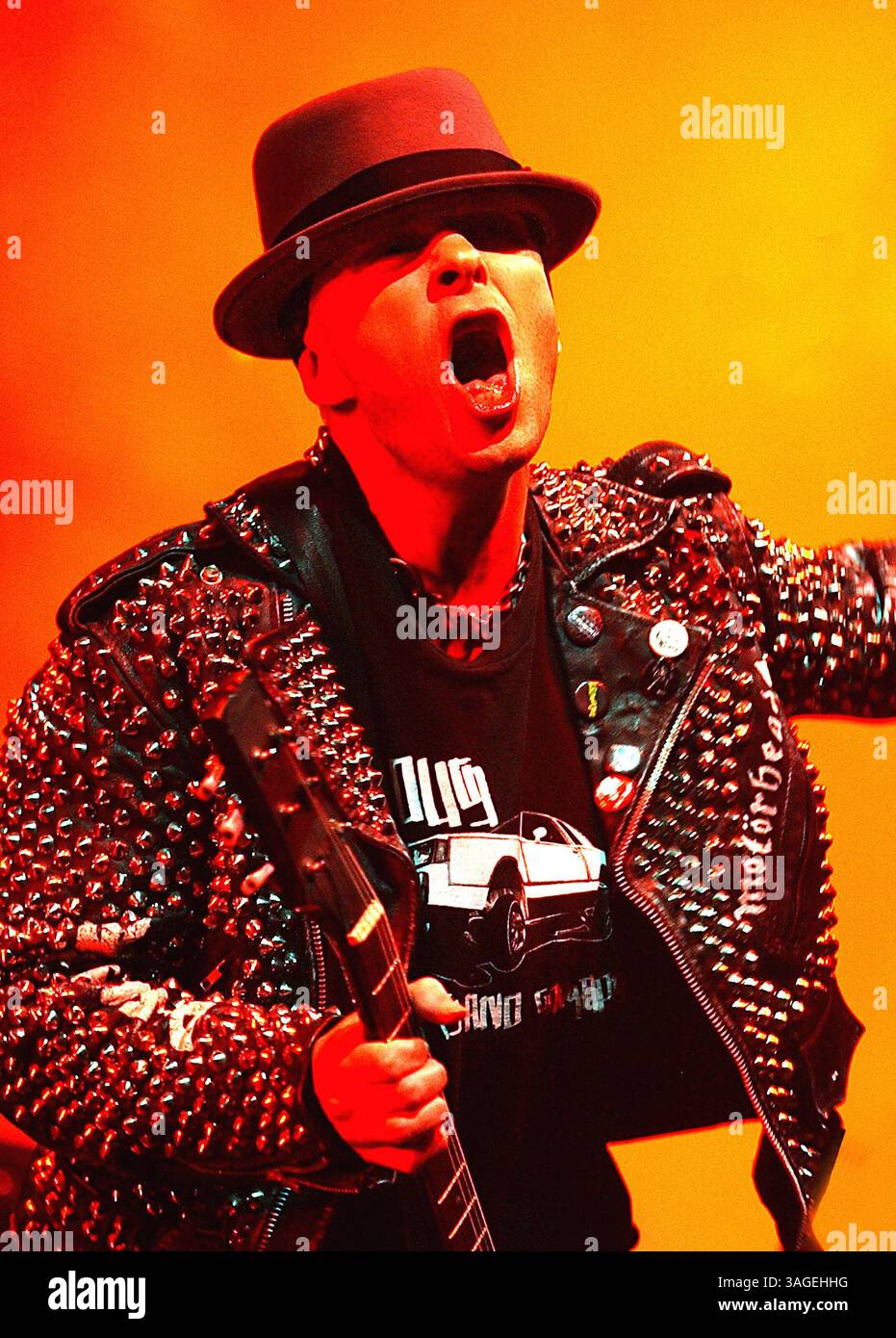 Tim armstrong rancid 2003 hi-res stock photography and images - Alamy