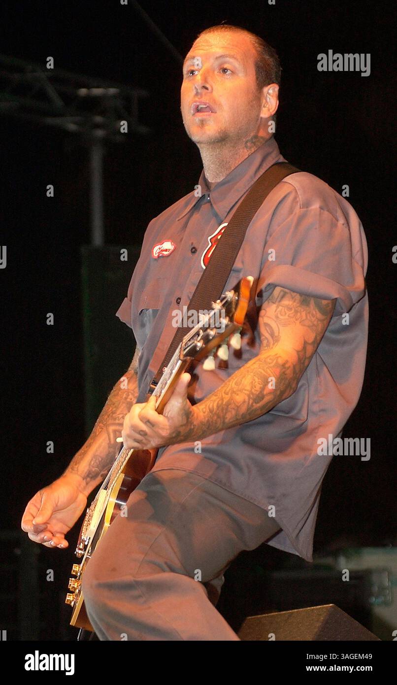 Mike ness hi-res stock photography and images - Page 2 - Alamy