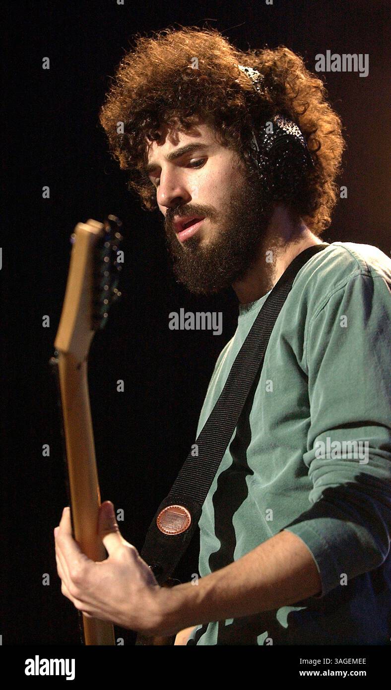 Brad Delson Linkin Park performing 2007 KROQ Almost Acoustic