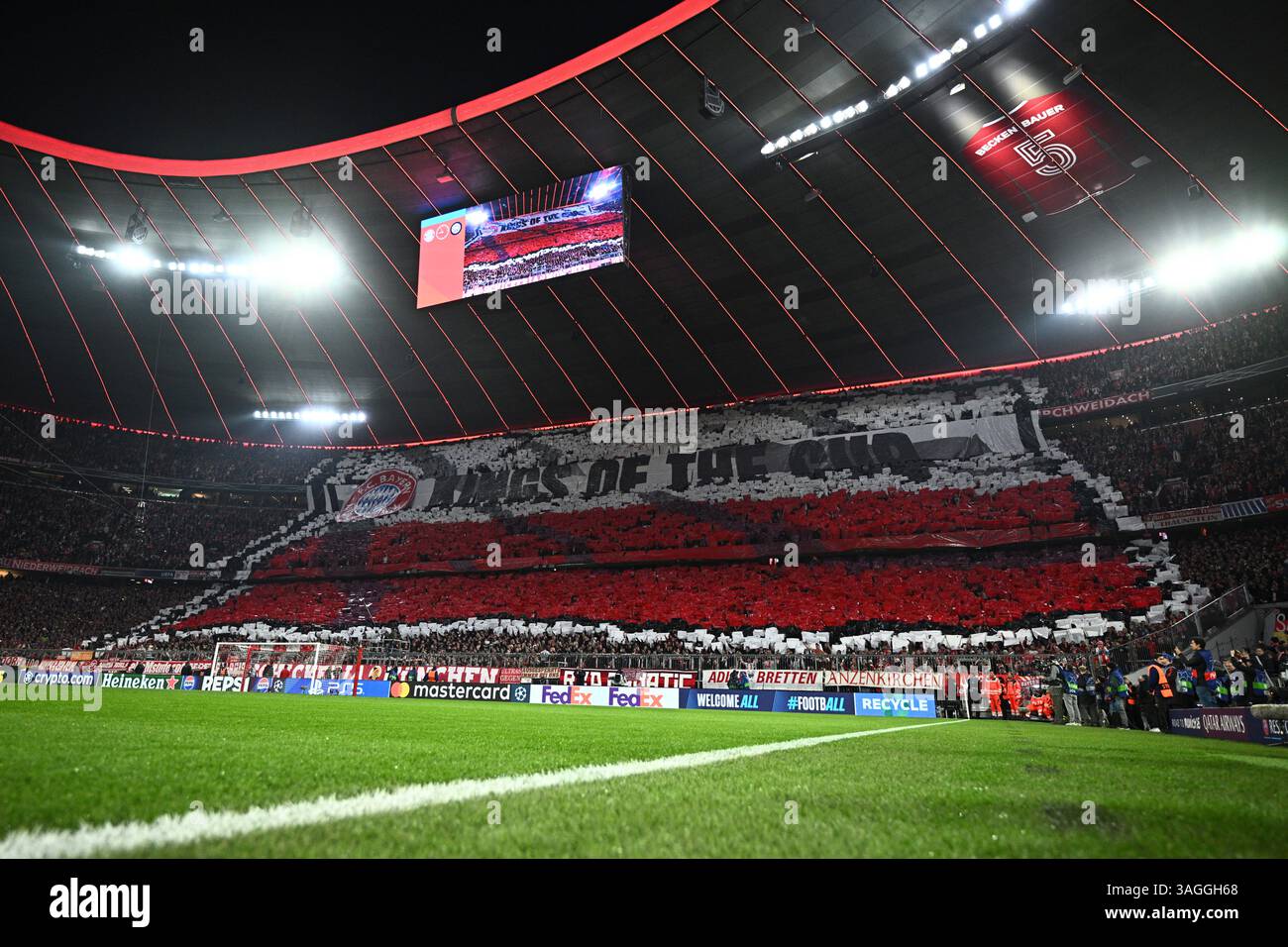 Munich, Germany. 08th Apr, 2025. Soccer, Champions League, FC Bayern Munich  - Inter Milan, quarter-final, first leg, Allianz Arena. Bayern fans show a  choreography with the words 