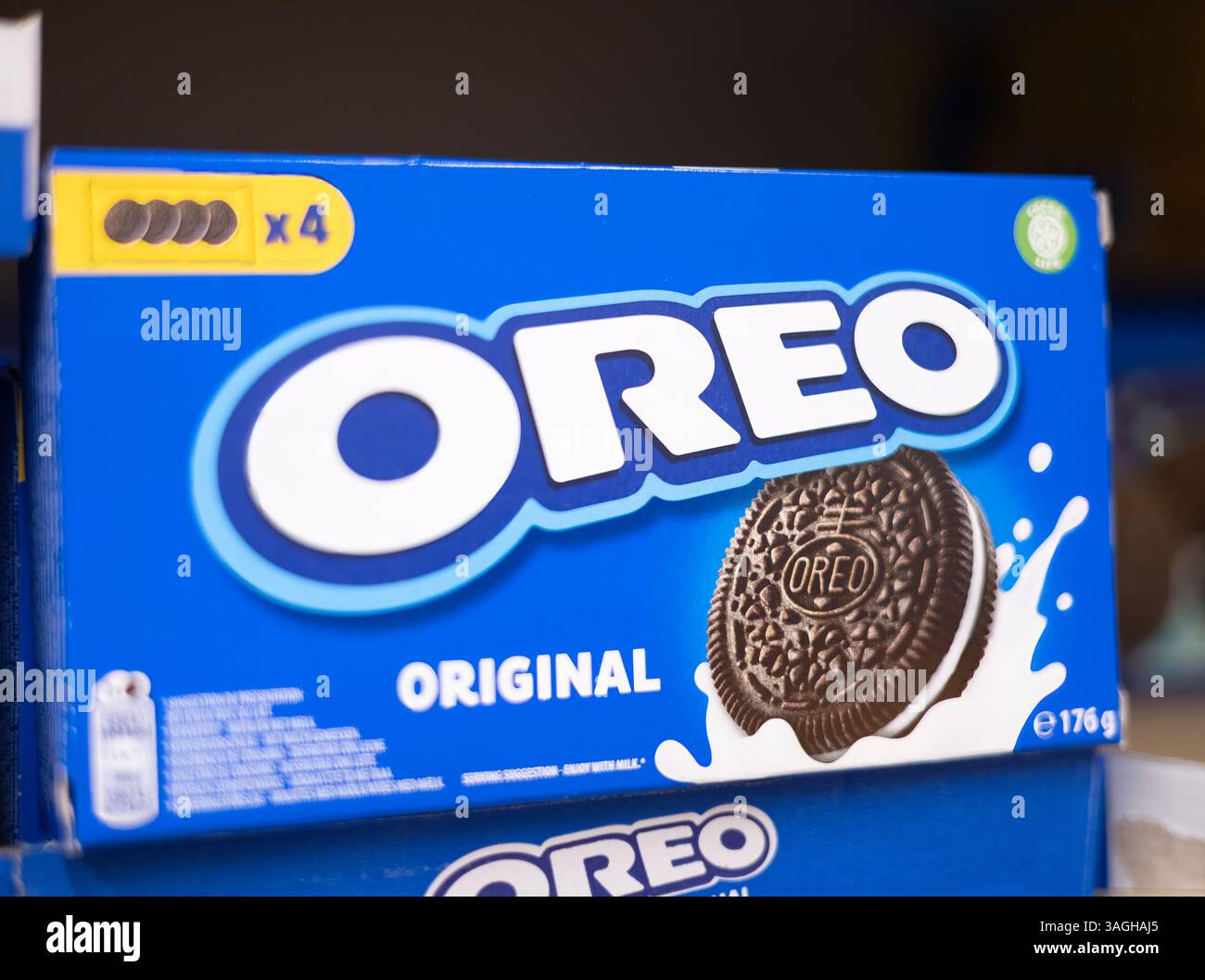 All About The Design on Oreo Cookies, And The Dark Truth Behind It, image size:1300x1057