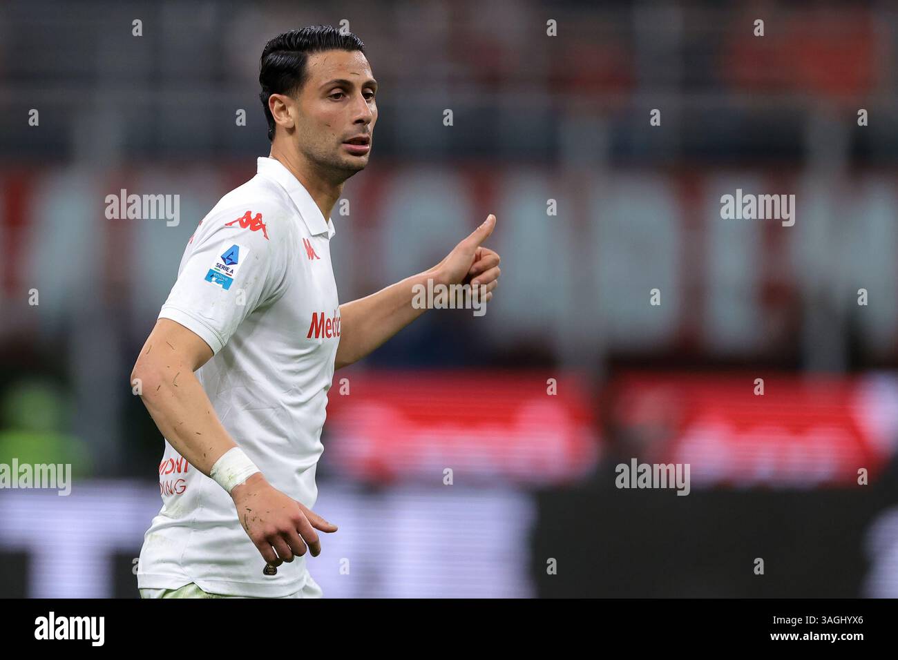 Milan, Italy. 5th Apr, 2025. Rolando Mandragora of ACF Fiorentina ...