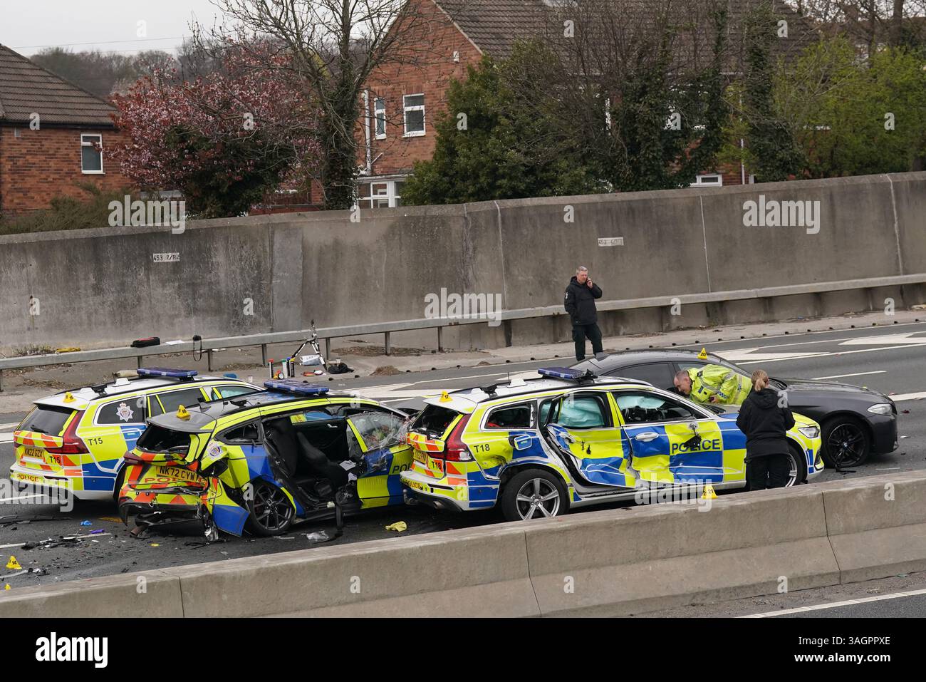 the-scene-on-the-a1-which-has-been-shut-in-both-directions-on-tyneside
