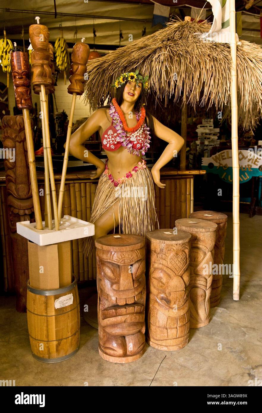 Tiki goods hi-res stock photography and images - Alamy