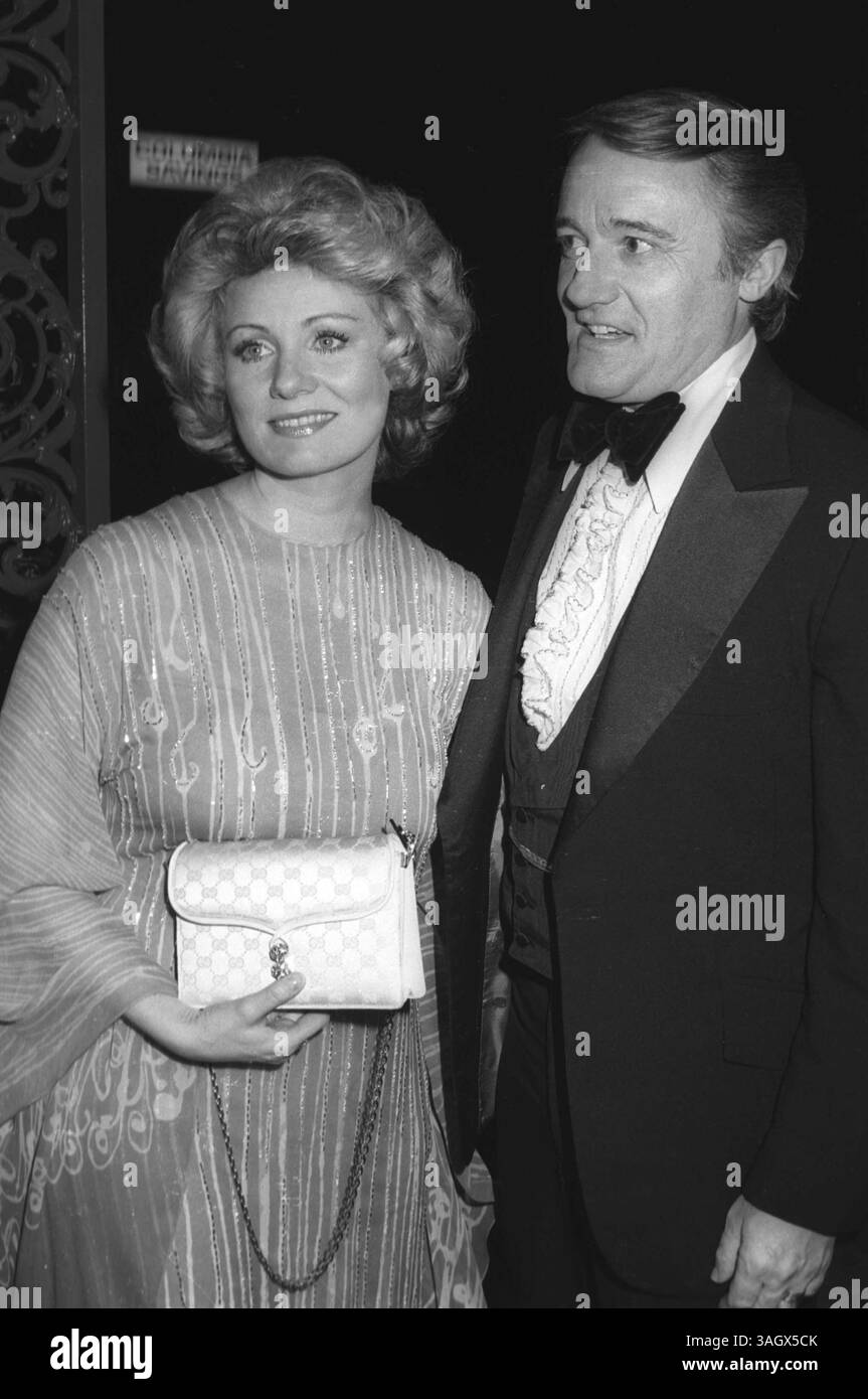 Robert Vaughn And Linda Hi res Stock Photography And Images Alamy Robert Vaughn And Linda Hi res Stock Photography And Images Alamy