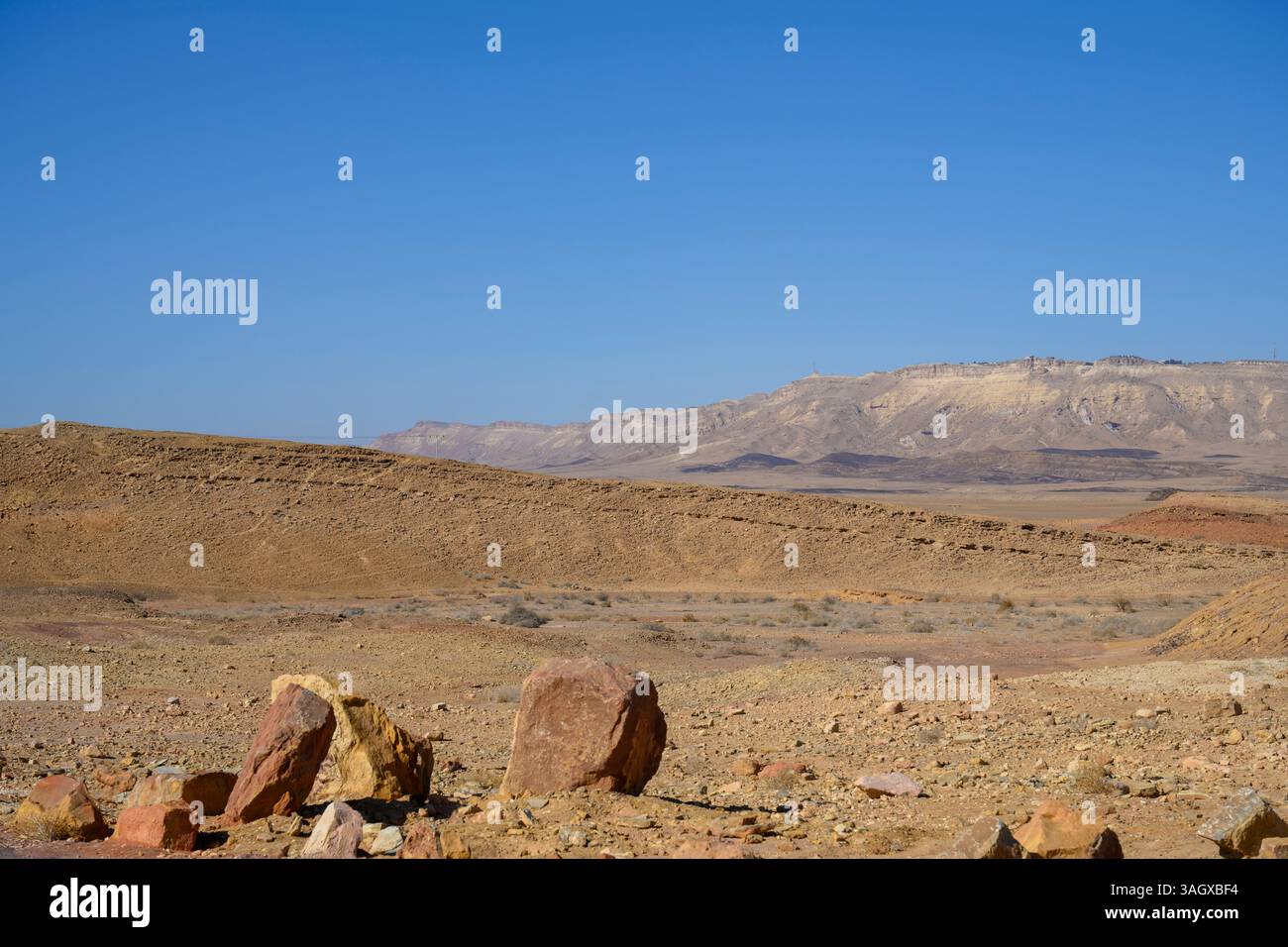 Ramon Rocks layered rock formation, along the Ramon Colors Route, in Makhtesh Ramon ...