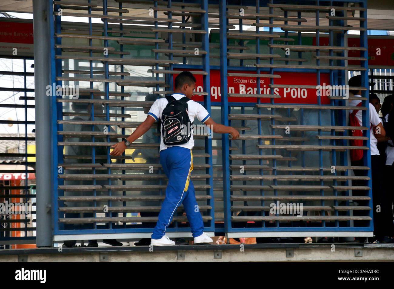 Transmetro hi-res stock photography and images - Alamy, image size:1300x956