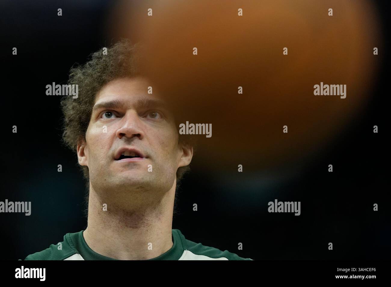 milwaukee-bucks-brook-lopez-warms-up-before-an-nba-basketball-game