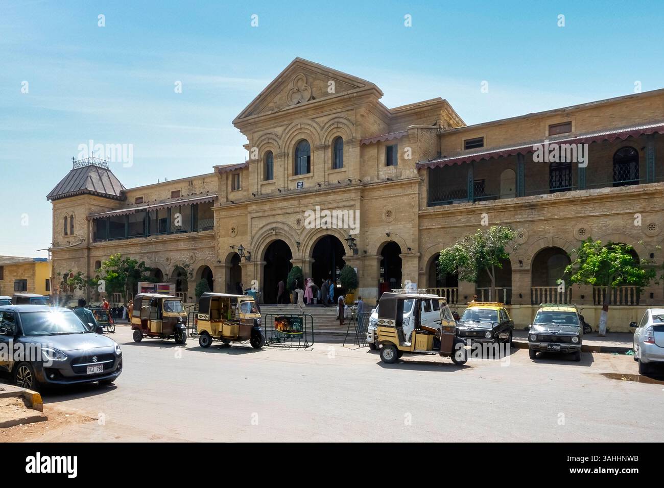 Pakistan railways hi-res stock photography and images - Alamy