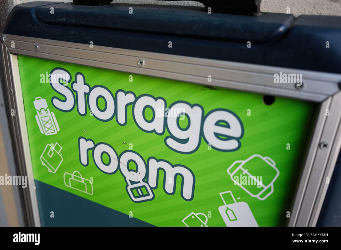 Bag Sign Bus Green sign with illustrations indicating a storage room for luggage and ...