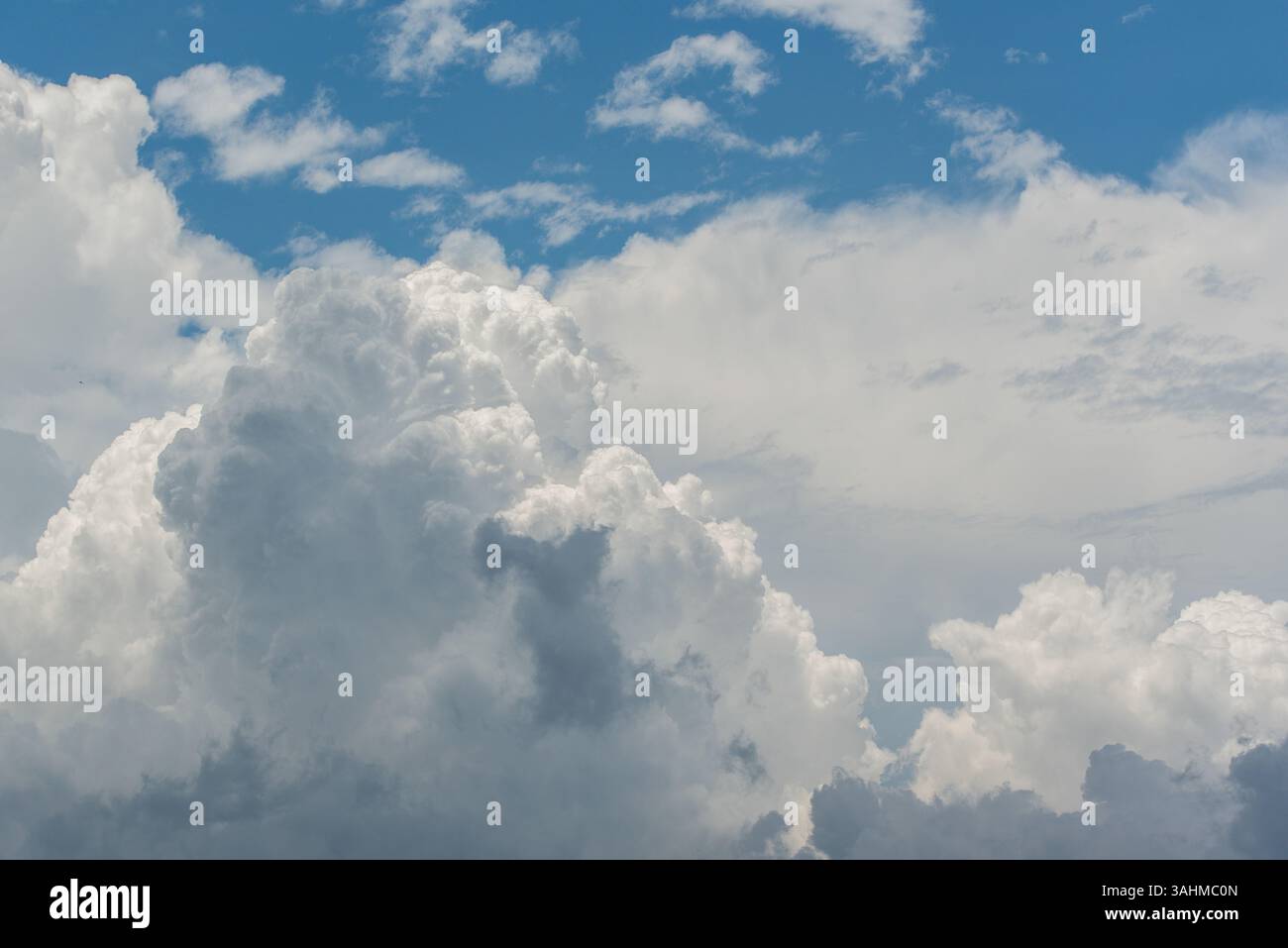Nature cloudscape with blue sky and white cloud Stock Photo - Alamy