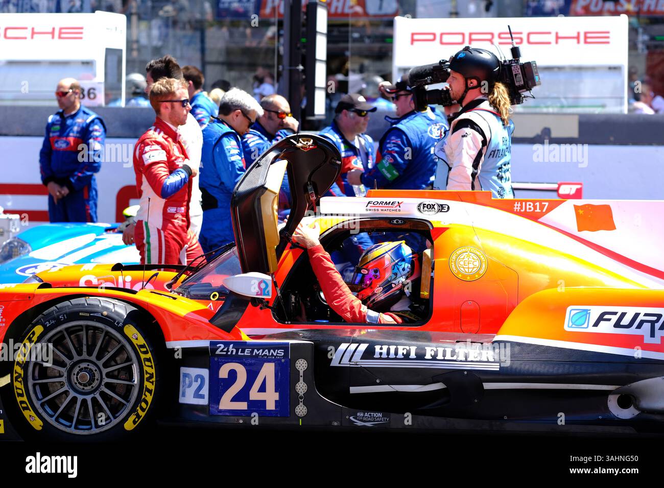 June 17, 2017 - Le Mans, Sarthe, France - CEFC Manor TRS Racing Oreca 07 rider TOR GRAVES.(GBR) on the grid before the race of the 24 hours of Le Mans on the Le Mans Circuit - France (Credit Image: © Pierre Stevenin via ZUMA Wire) Stock Photo