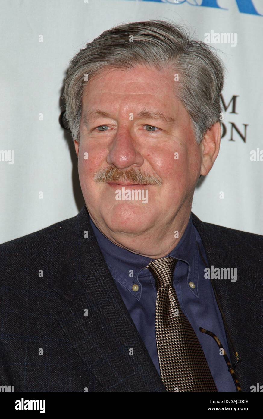 Edward herrmann gilmore girls hi-res stock photography and images - Alamy