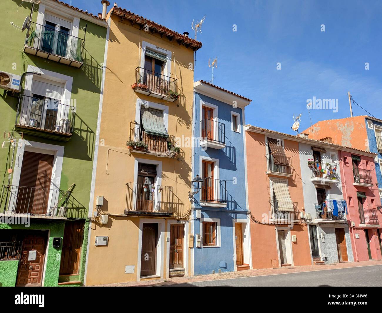 Buildings quaint architecture hi-res stock photography and images - Alamy