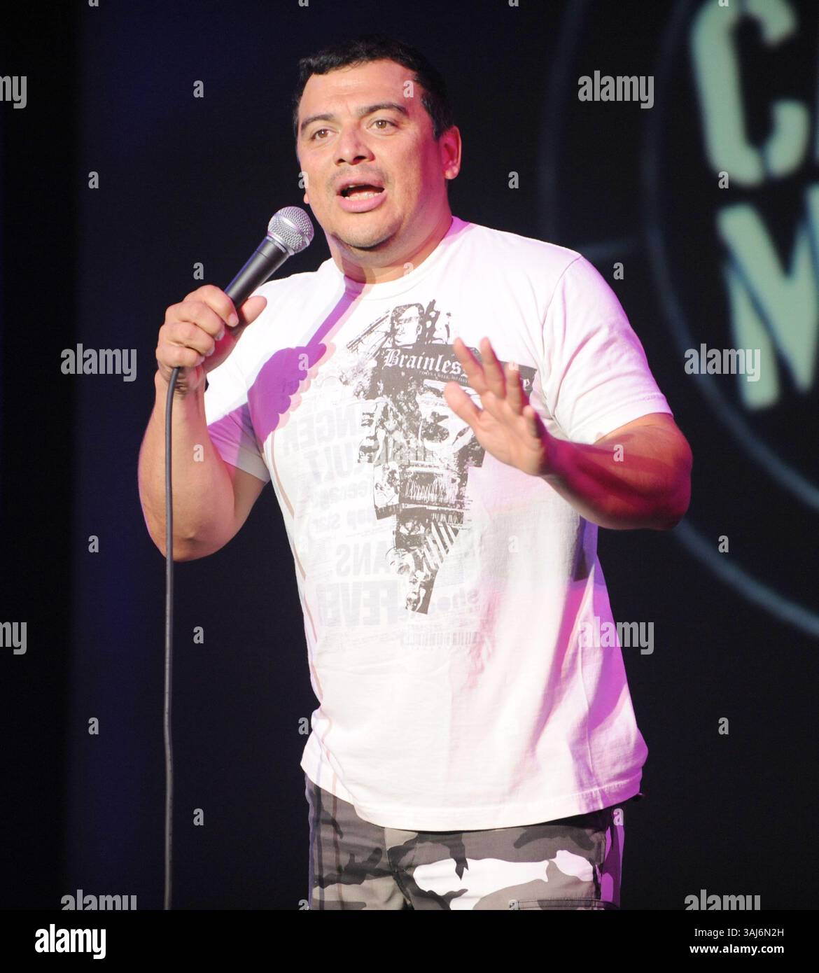 Comedian carlos mencia hi-res stock photography and images - Alamy, image size:1170x1390