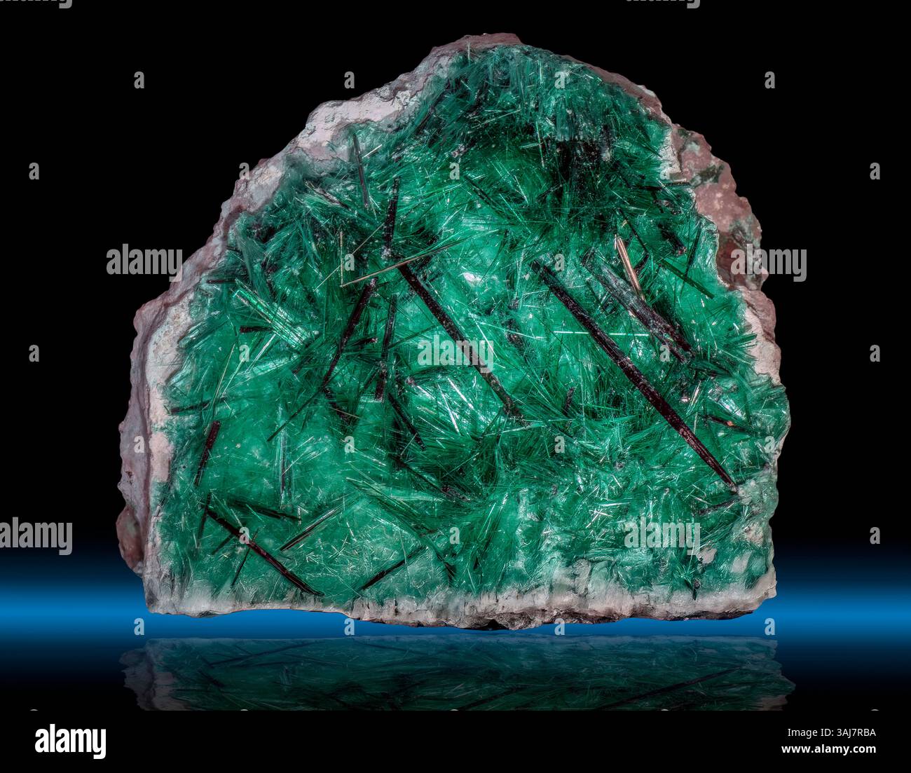 Brochantite, Santa Cruz, Mexico Stock Photo - Alamy