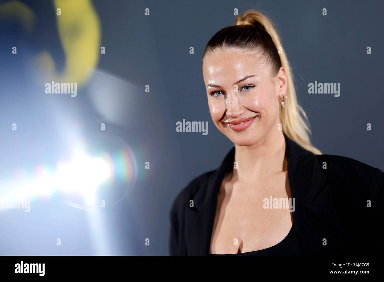 S ngerin Lulu Lewe Bei Der VIP Premiere Des Musical CATS Im Capitol s-ngerin-lulu-lewe-bei-der-vip-premiere-des-musical-cats-im-capitol