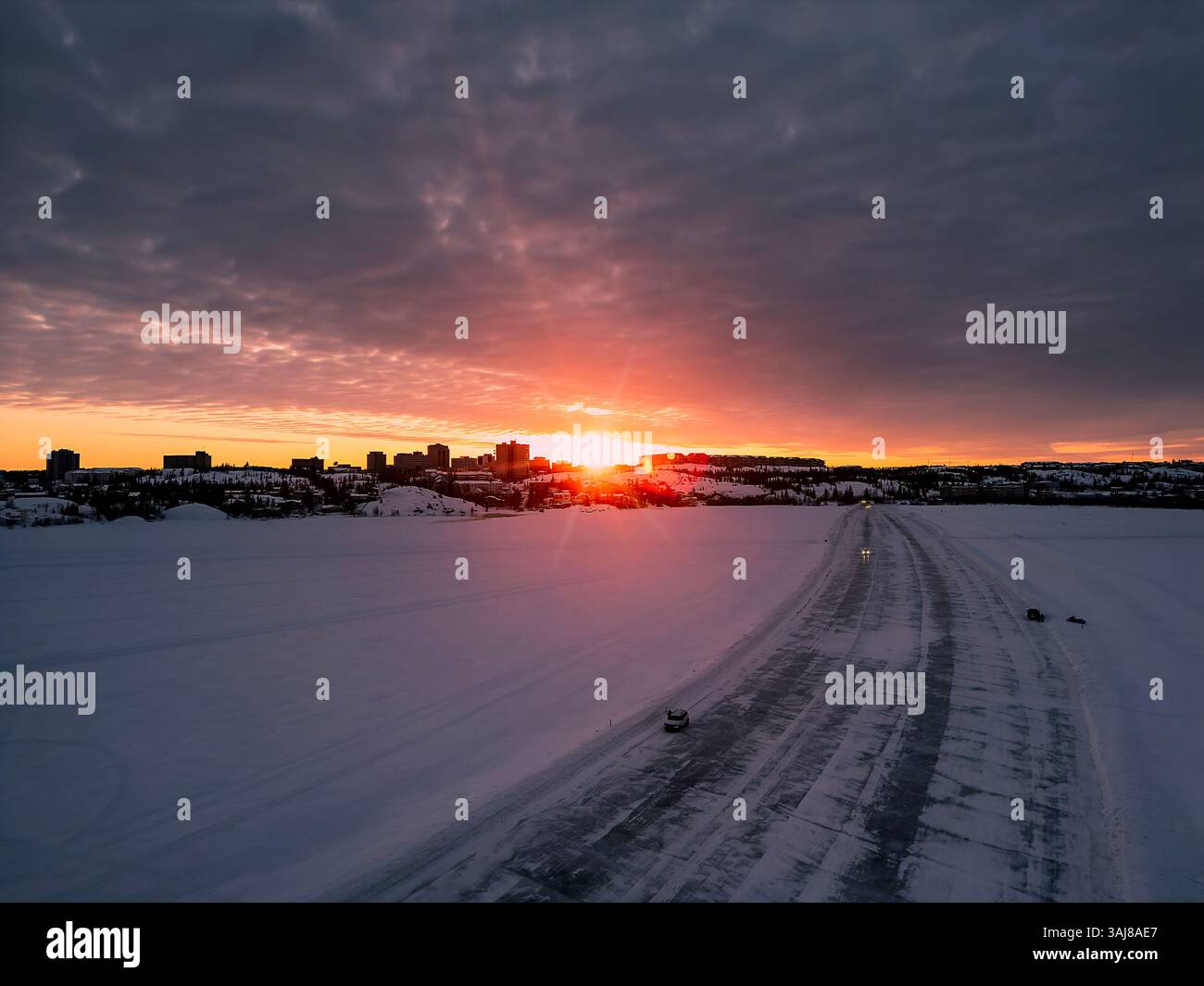 Yellowknife canada aerial hi-res stock photography and images - Alamy