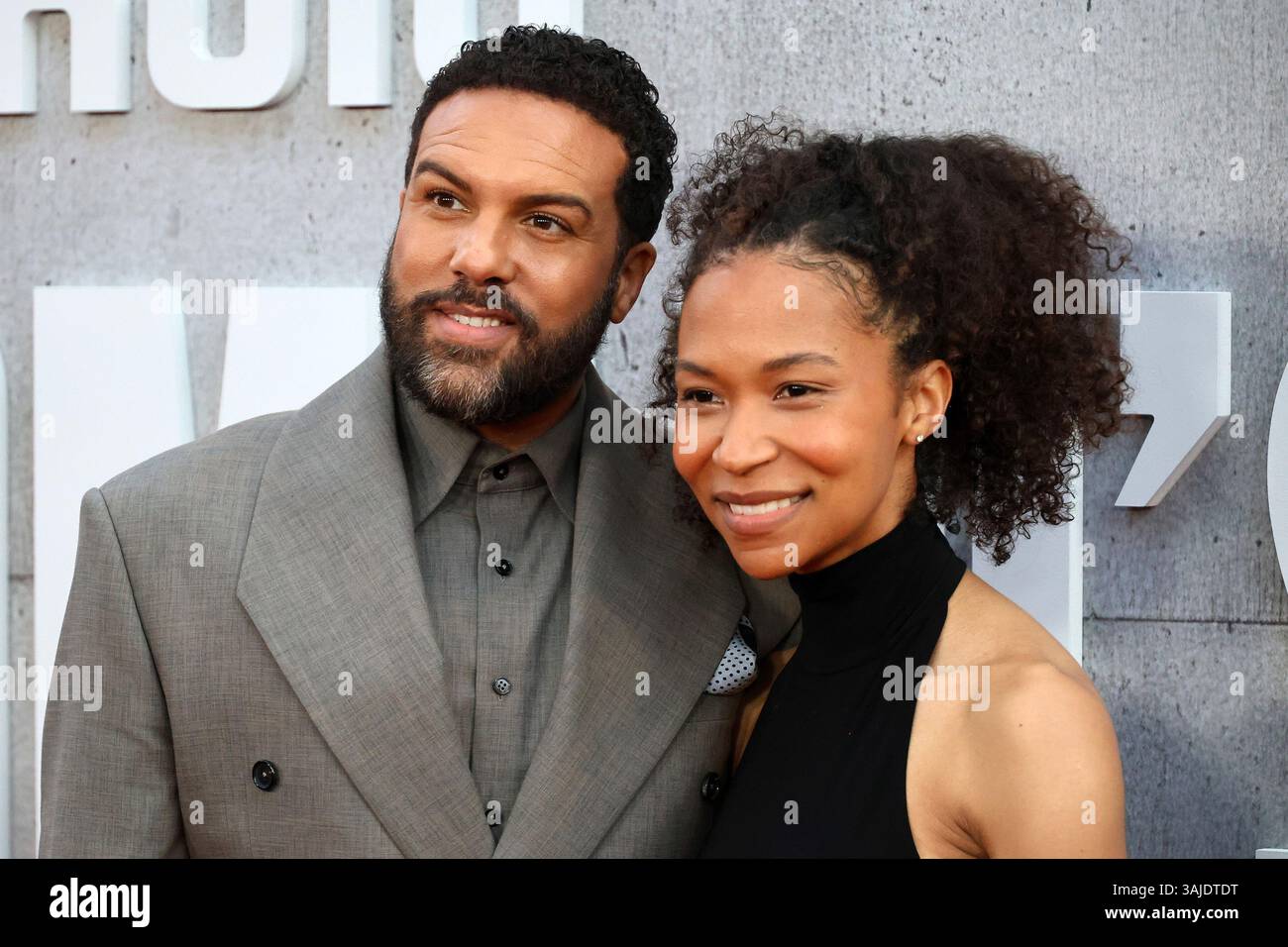 LOS ANGELES APR 2 Jeannette Francis O T Fagbenle At The Handmaid s los-angeles-apr-2-jeannette-francis-o-t-fagbenle-at-the-handmaid-s