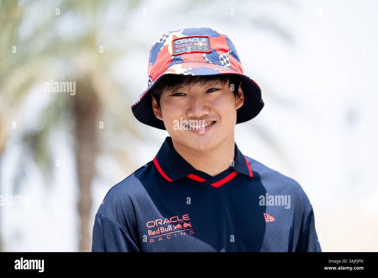 Oracle Red Bull Racing Japan Yuki Tsunoda (Oracle Red Bull Racing, Japan, #22) mit Hut, BAH, Formel ...