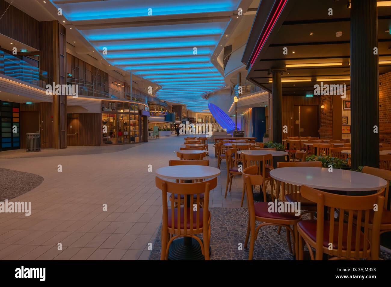 Cruise ship interior inside hi-res stock photography and images - Alamy