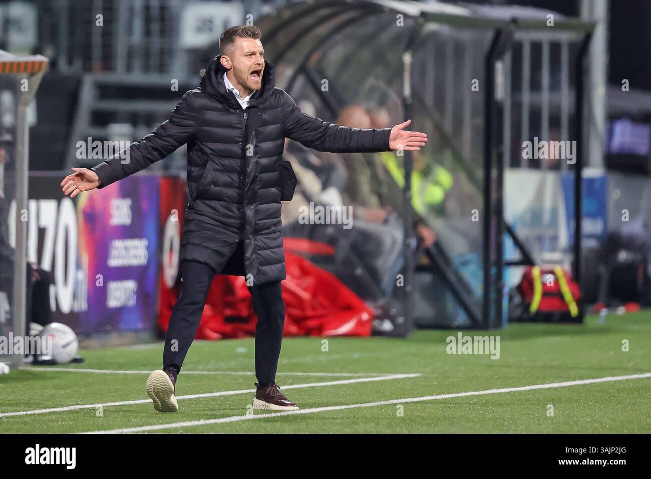 Rotterdam - Excelsior Rotterdam coach Ruben den Uil during the thiry ...