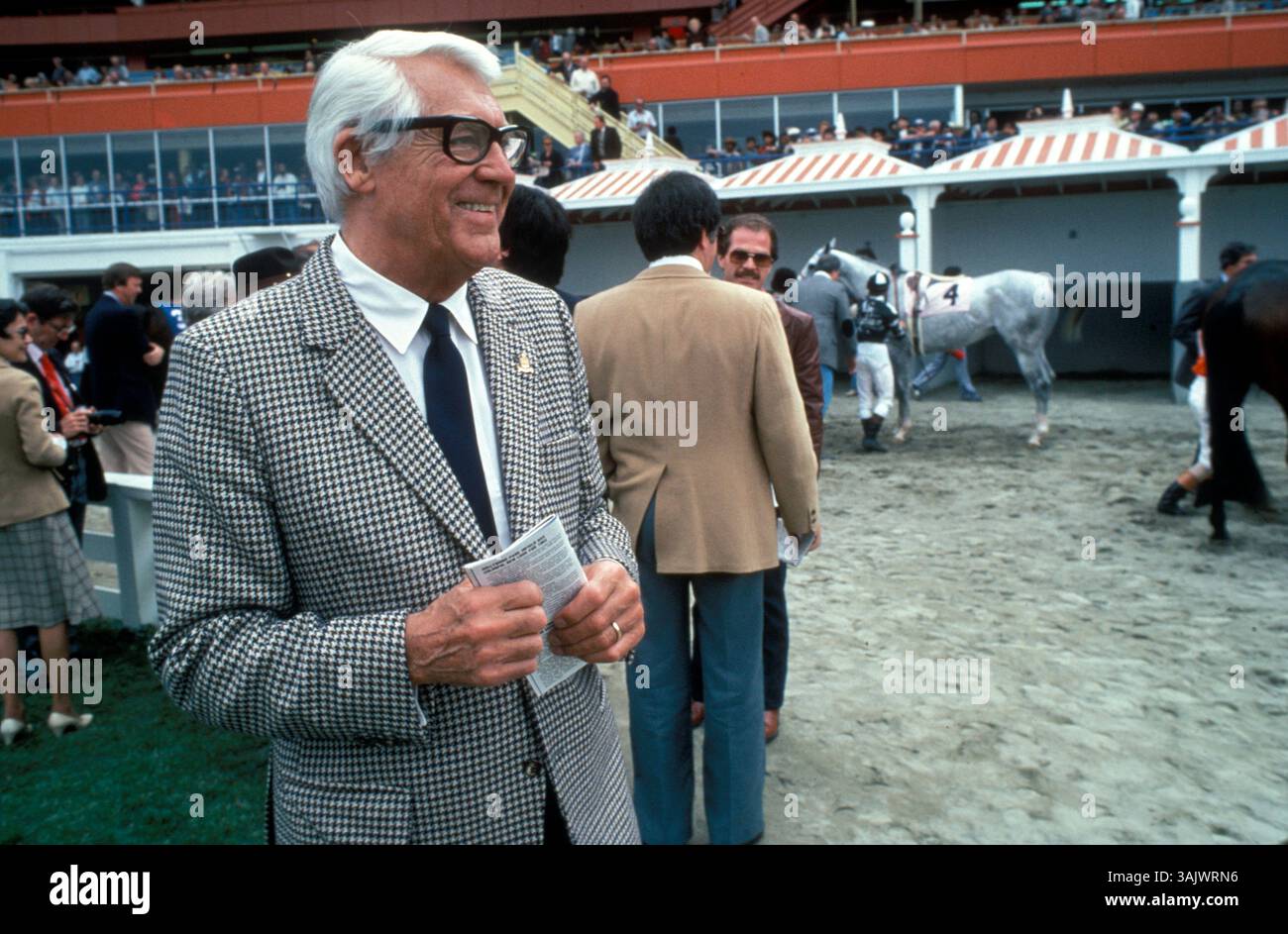 May 01, 1982 - Los Angeles, California, USA - Actor CARY GRANT (January ...