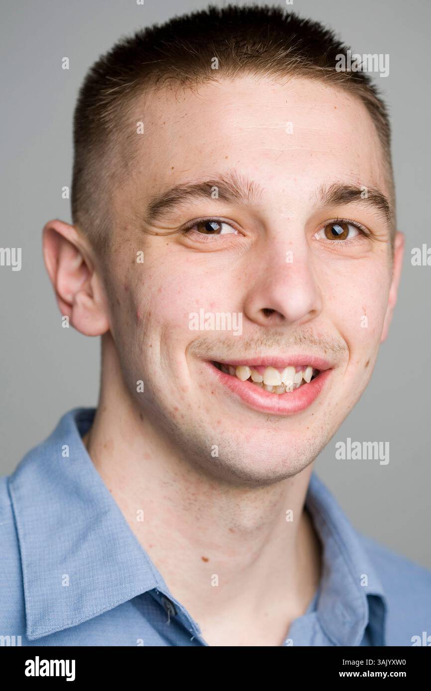 Pictures of Ed Deacy, Picture #191155 - Pictures Of Celebrities, image size:866x1390