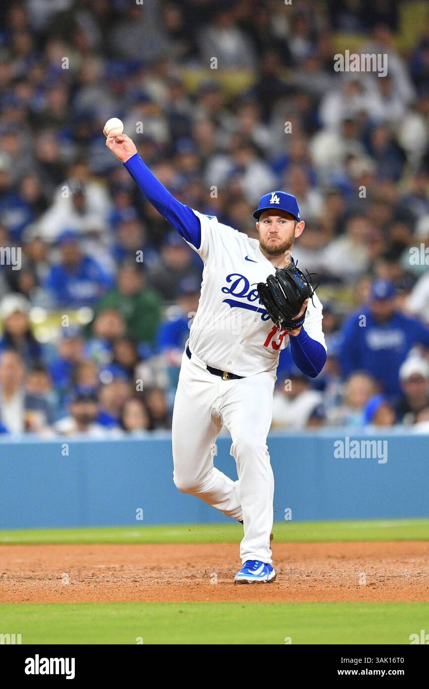 LOS ANGELES, CA - APRIL 02: Los Angeles Dodgers third baseman Max Muncy ...