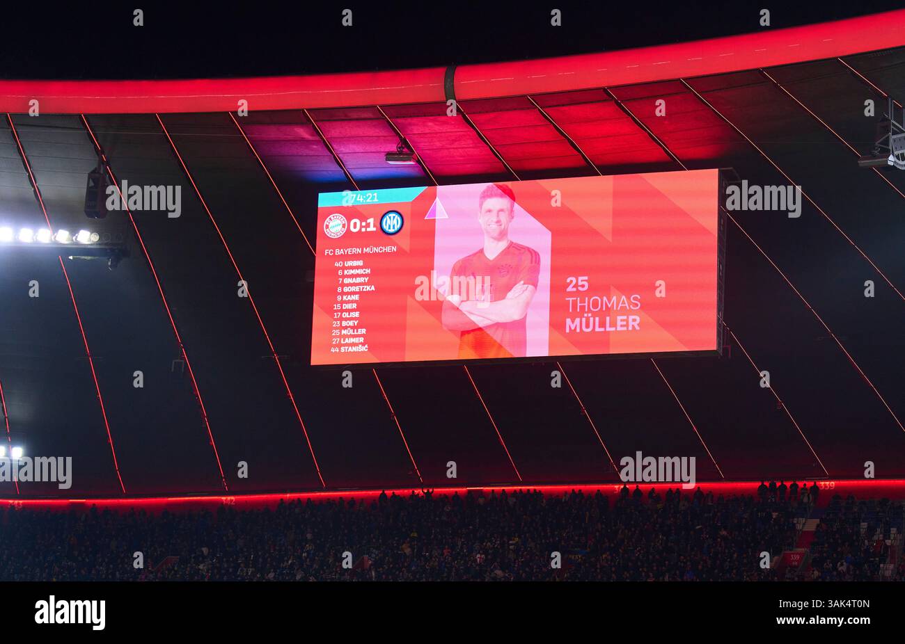 Thomas MUELLER, MueLLER, FCB 25 shoots 1-1 goal, seen on the ...