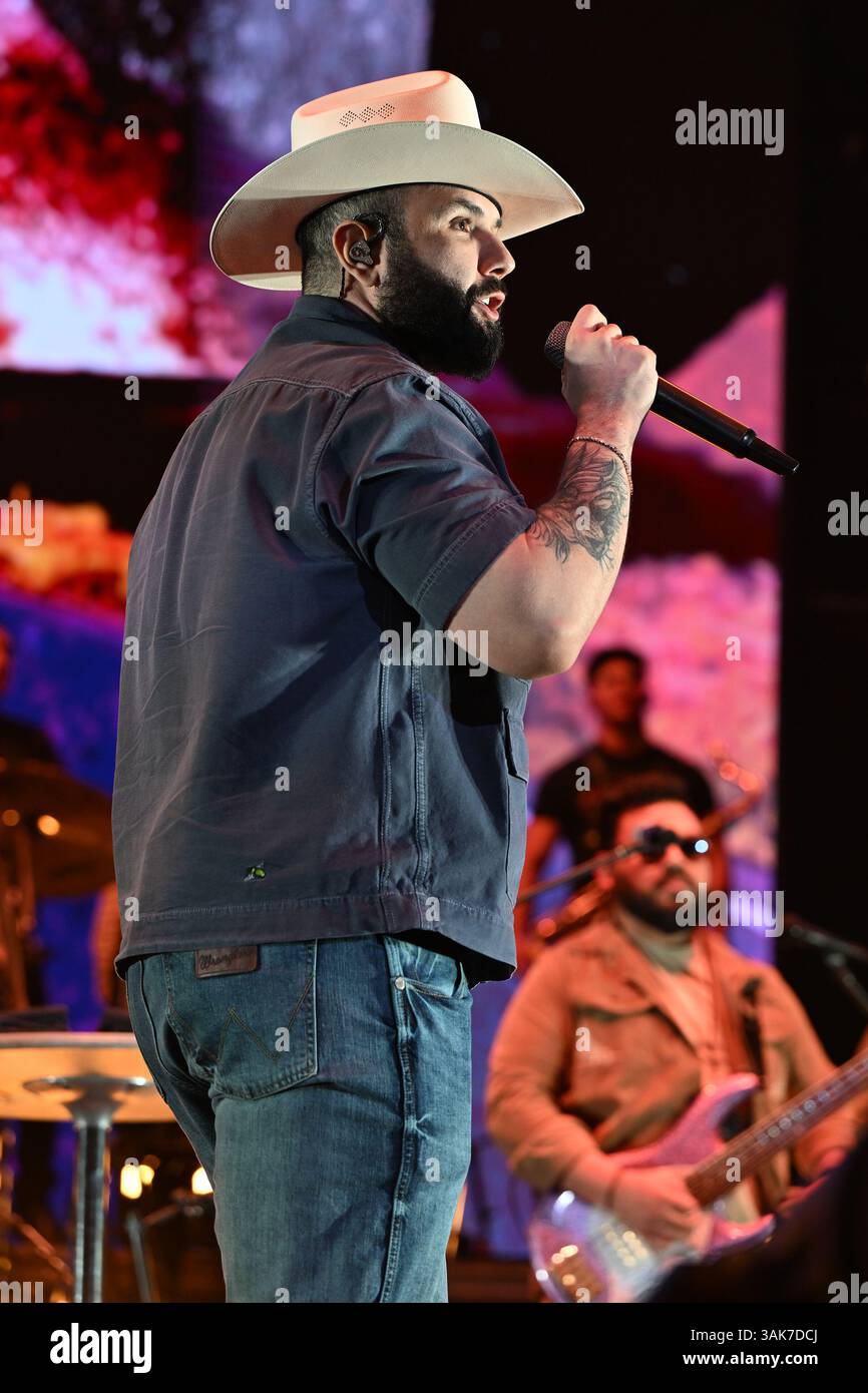Carin leon concert hi-res stock photography and images - Alamy