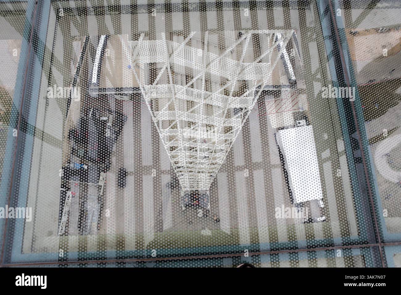 Red Circut Pattern Glass floor circuit americas hi-res stock photography and images - Alamy