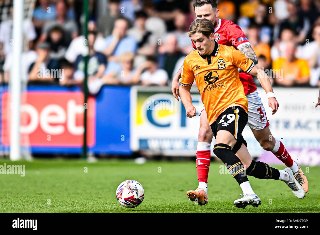 dom-ballard-29-cambridge-united-goes-forward-during-the-sky-bet